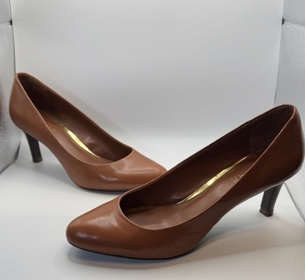 Lauren Ralph Lauren Size 9B Harper Cognac Brown Leather Round Toe Pump
